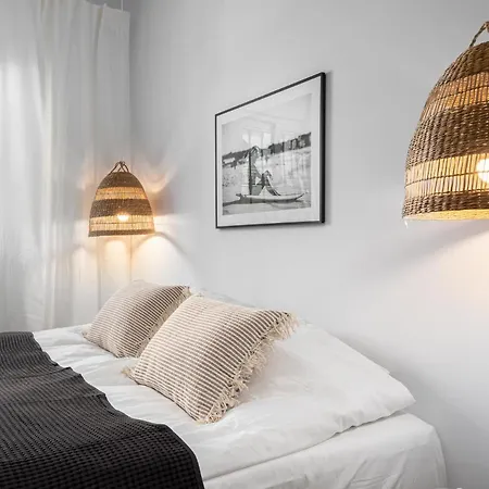Fresh Renovated 2 Bed In Location Rdr236 * マルベーリャ