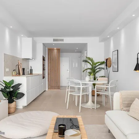 Fresh Renovated 2 Bed In Location Rdr236 マルベーリャ